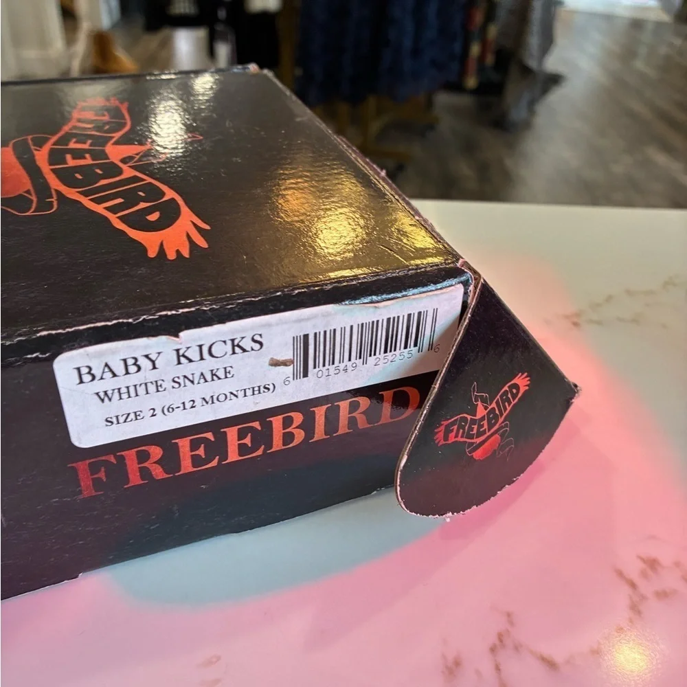 Freebirds white snake baby kicks new